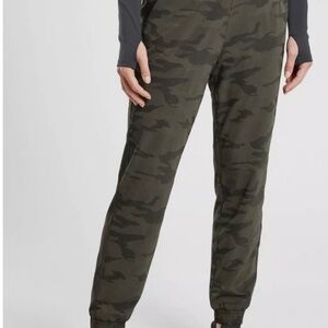 Athleta Brooklyn Textured Lined Jogger